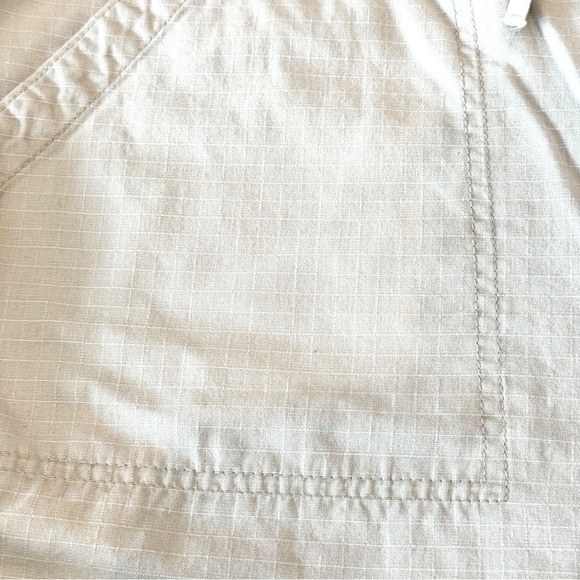 Faded Glory Size Plus 16W Light Khaki Drawstring Waist, Roll-tab Cargo Shorts - Picture 5 of 7